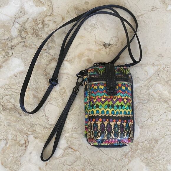 As New! SAKROOTS Peace Smartphone Wristlet Crossbody Bag Radiant One World - Picture 2 of 14